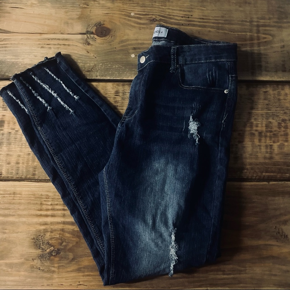 NY Trend Distressed Skinny Jeans